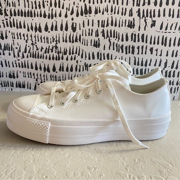 SOLD - Picture 2 of 5